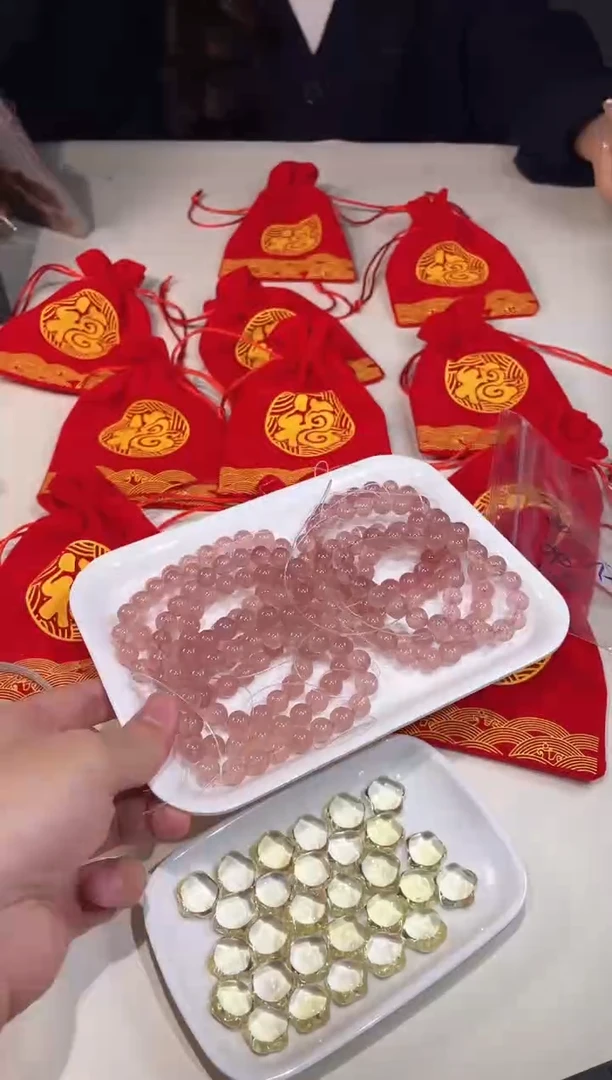 未镶嵌珠宝半成品水晶【V07】草莓酱手串多样性随1