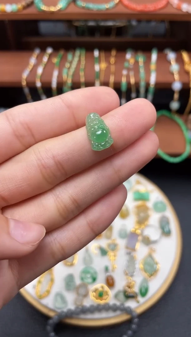 【闪购商品】翡翠吊坠(不含链)18K金镶嵌一个   JK453