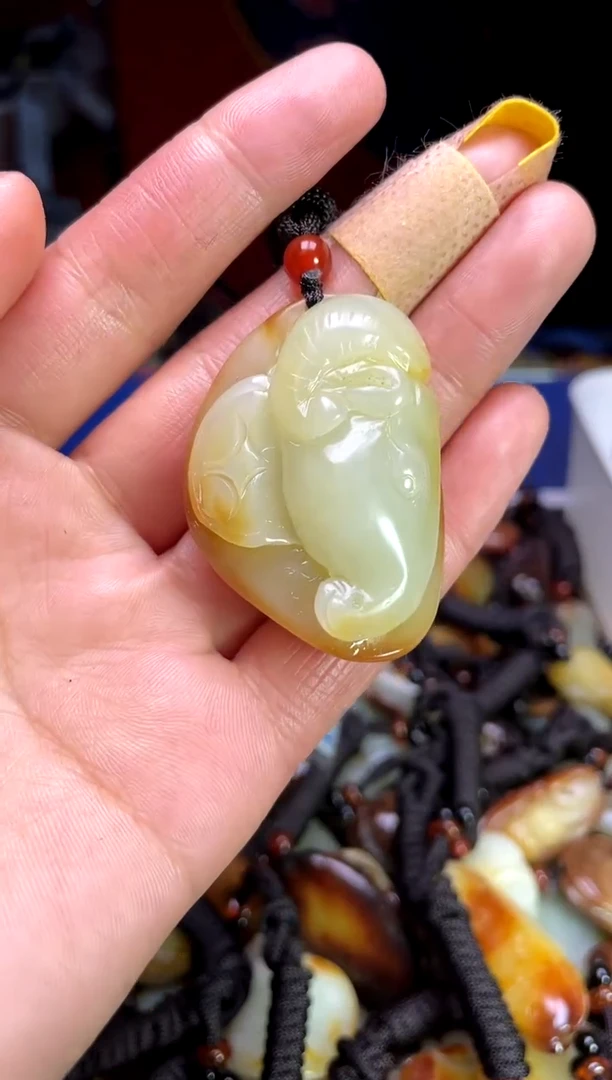 【闪购商品】和田玉颈饰未镶嵌1