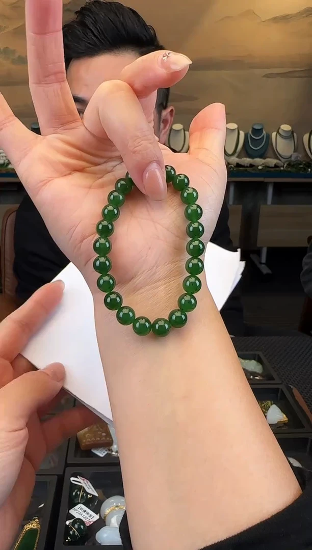 未镶嵌手链和田玉卡8