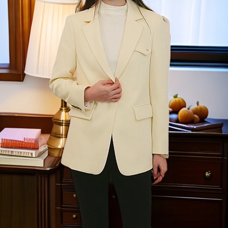 CW023短视频运动针织时尚休闲百搭女士黑色气质短款春秋