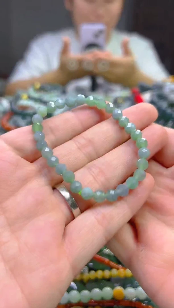 翡翠未镶嵌颈饰5mm/N/翡翠A货,一件也是批发价