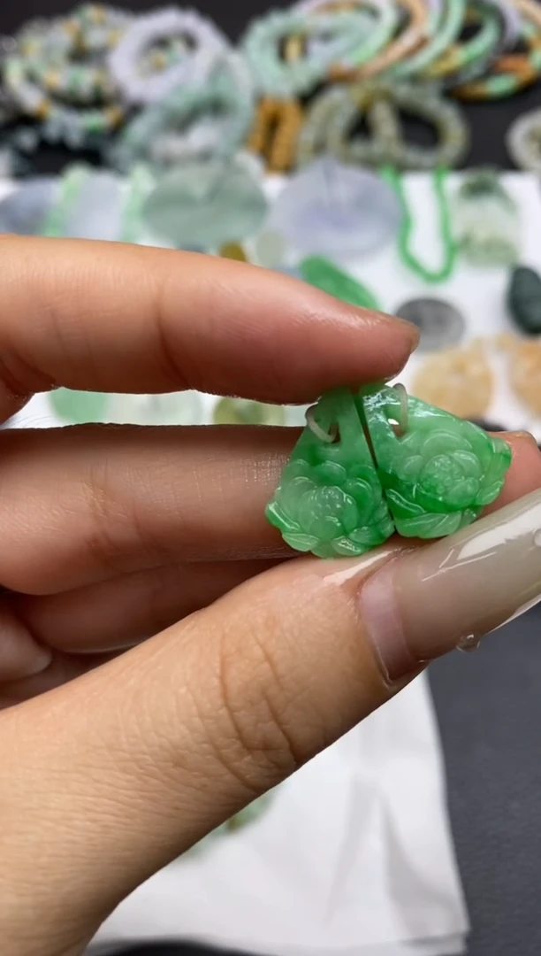 未镶嵌定制翡翠翡翠毛货~