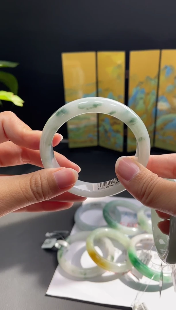 未镶嵌手镯翡翠天然缅甸A货翡翠手镯