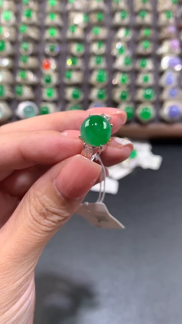 定制翡翠未镶嵌翡翠戒面