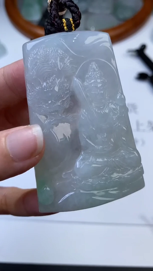 未镶嵌挂件翡翠305901     多人