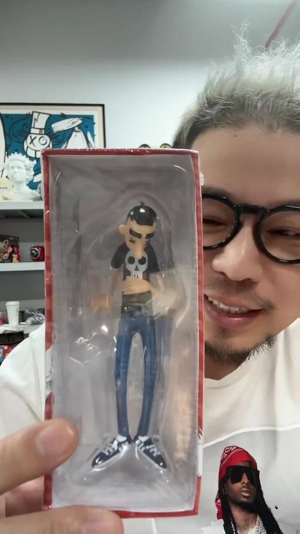 动态1care骷髅头衣服一个