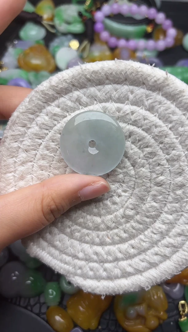 颈饰未镶嵌翡翠缅甸翡翠吊坠