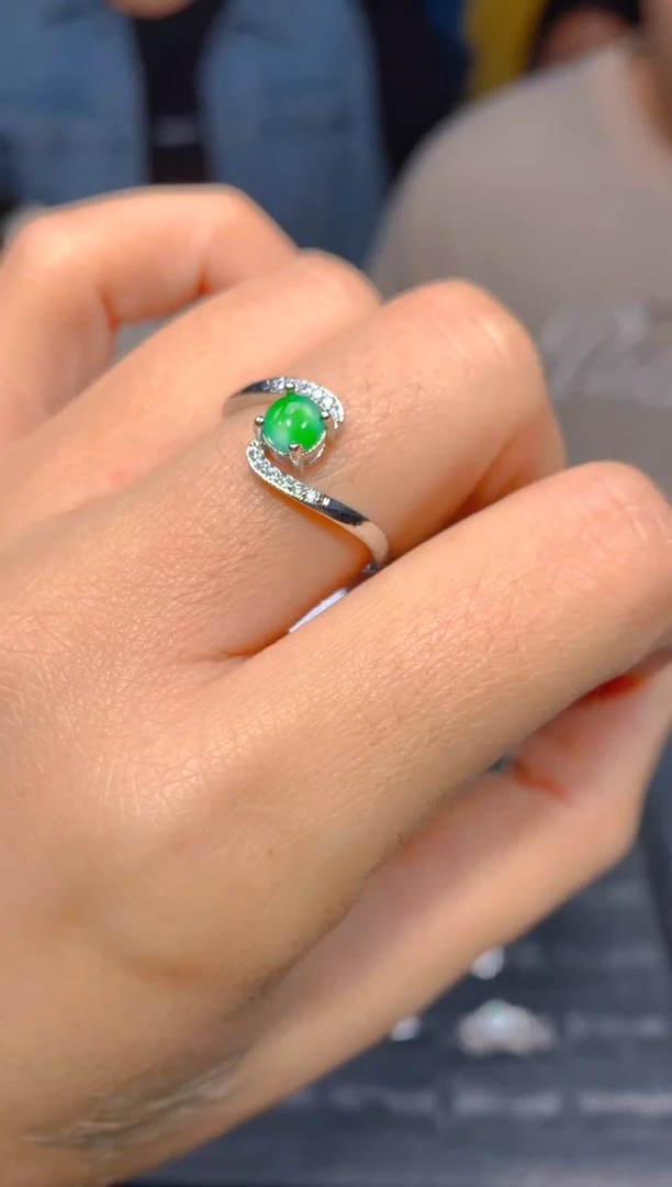 【闪购商品】定制翡翠未镶嵌5多样性发货（发其一）