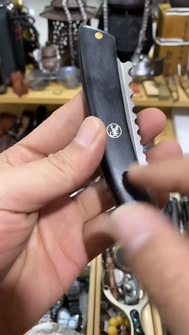 瓷片闪购商品  如图所示