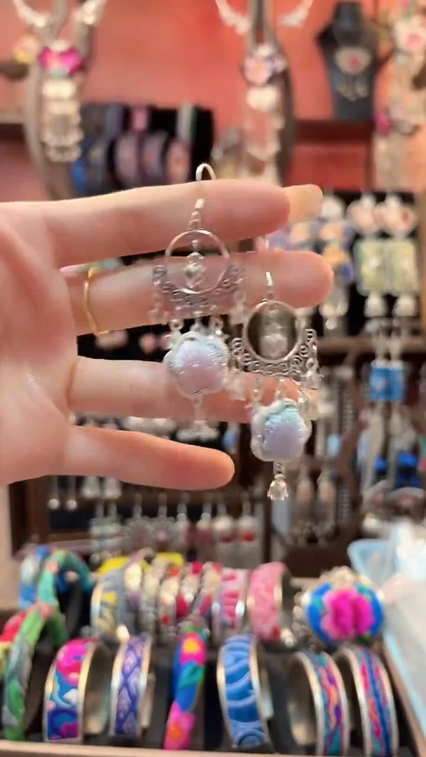 织绣 云织谣民族风精美饰品   6