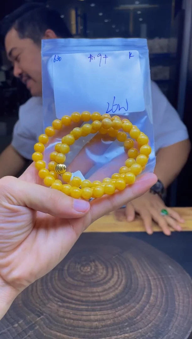 定制翡翠未镶嵌珠串