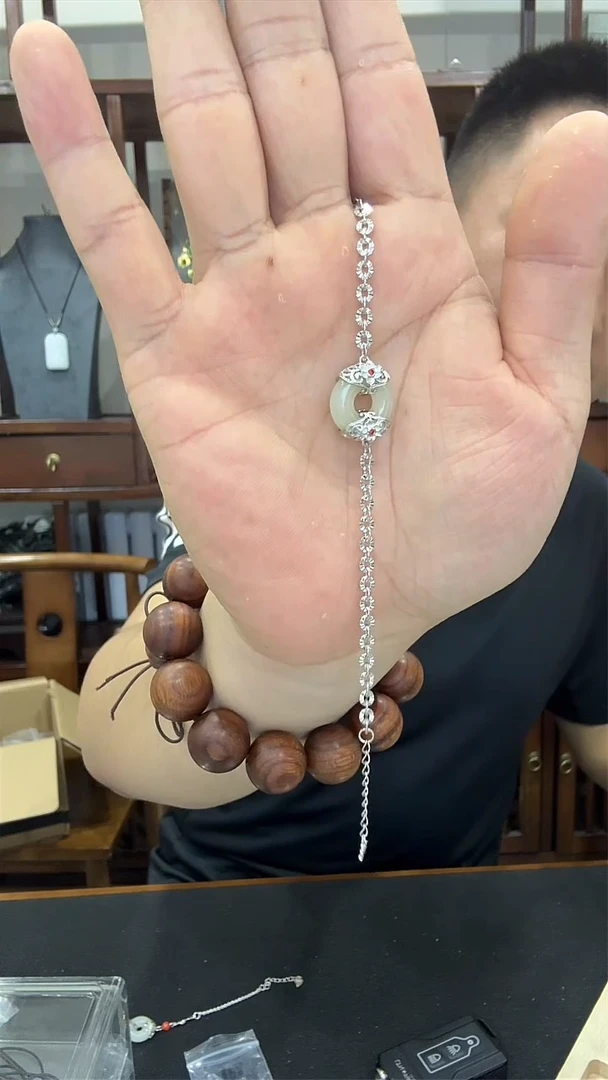手链未镶嵌和田玉吊坠