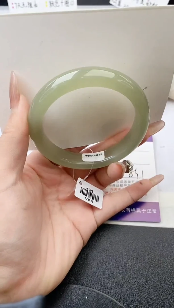 未镶嵌手镯石英质玉w29-DB59+