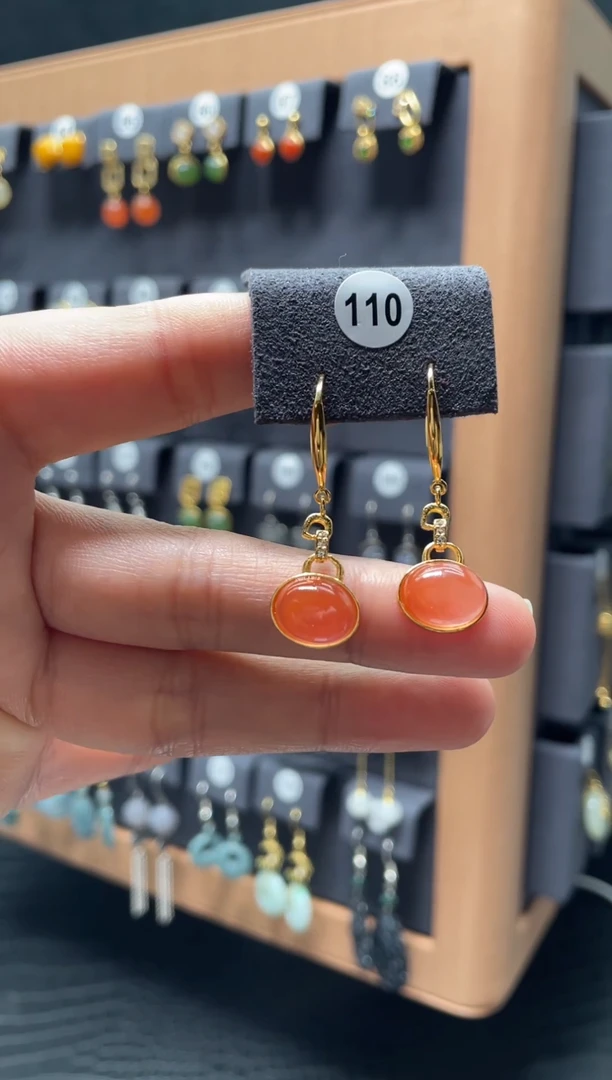 【闪购商品】南红玛瑙耳饰银S925镶嵌110