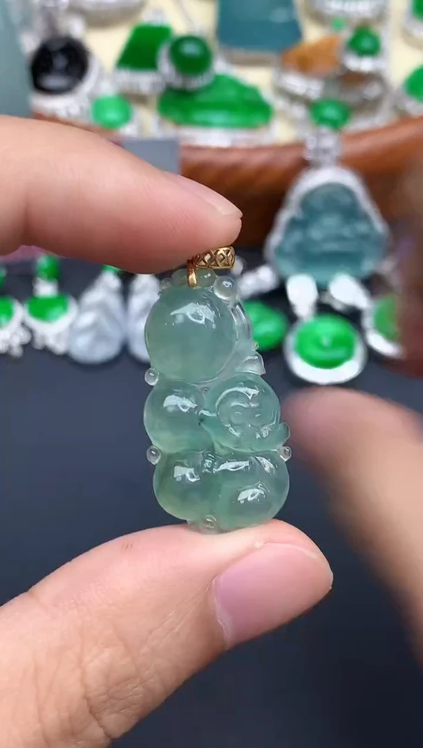 颈饰18K金镶嵌翡翠80-中国好珍宝