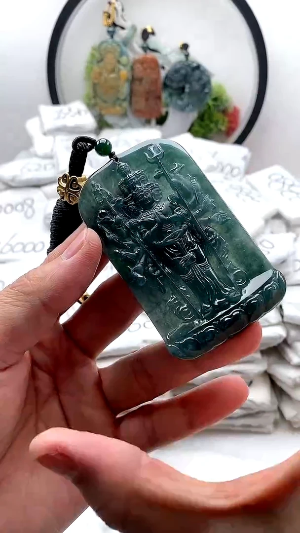 【闪购商品】翡翠颈饰未镶嵌千手观音