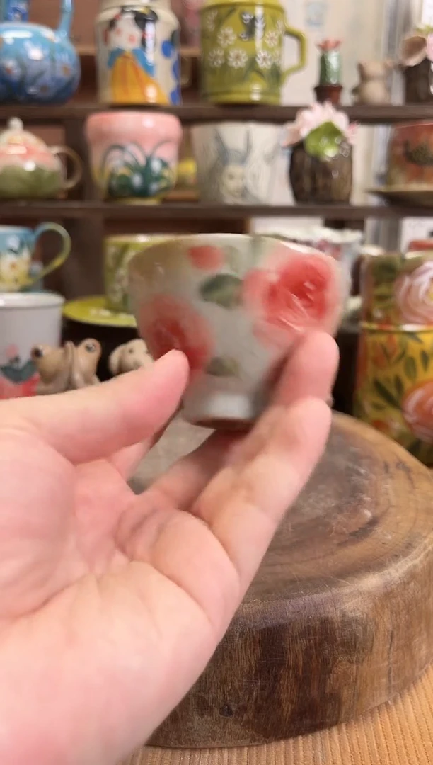 摆件手绘高温釉下陶瓷