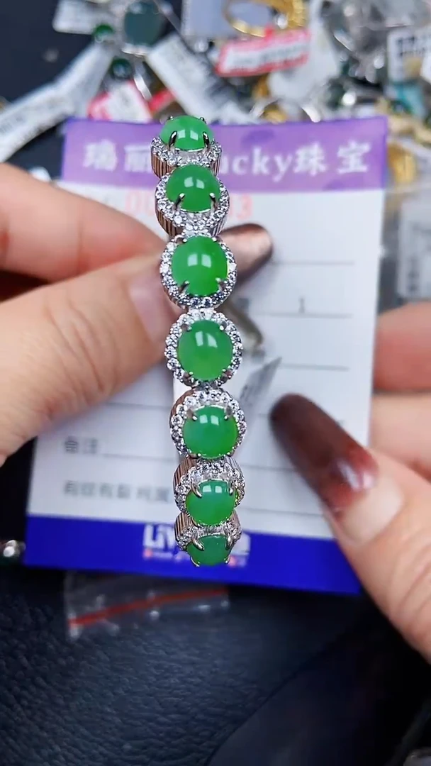颈饰银S925镶嵌翡翠7783