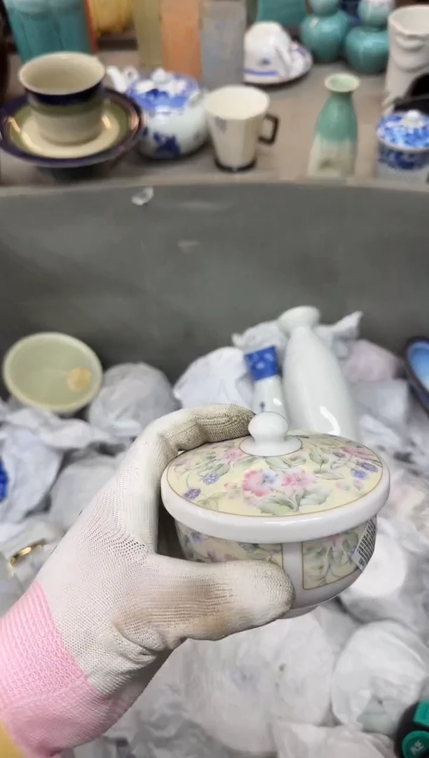 1人*成瓷器瓷器瓷器瓷器