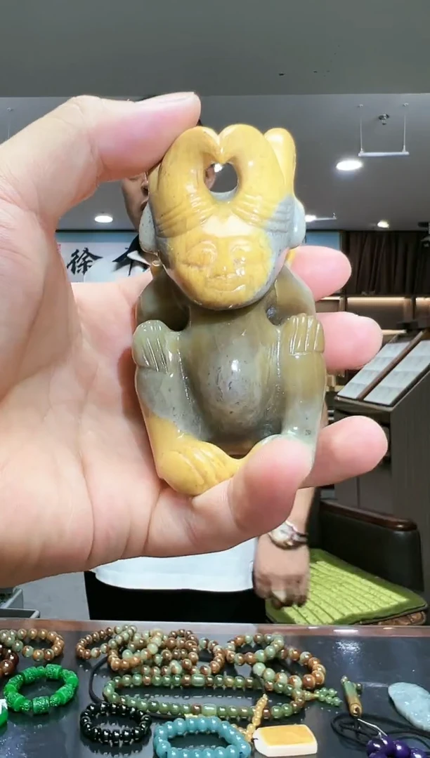 未镶嵌和田玉把件多样性发货其中发一
