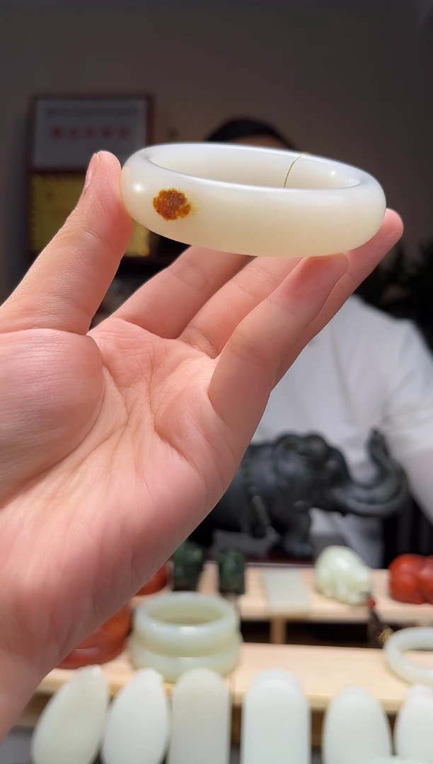 颈饰未镶嵌和田玉F****学52