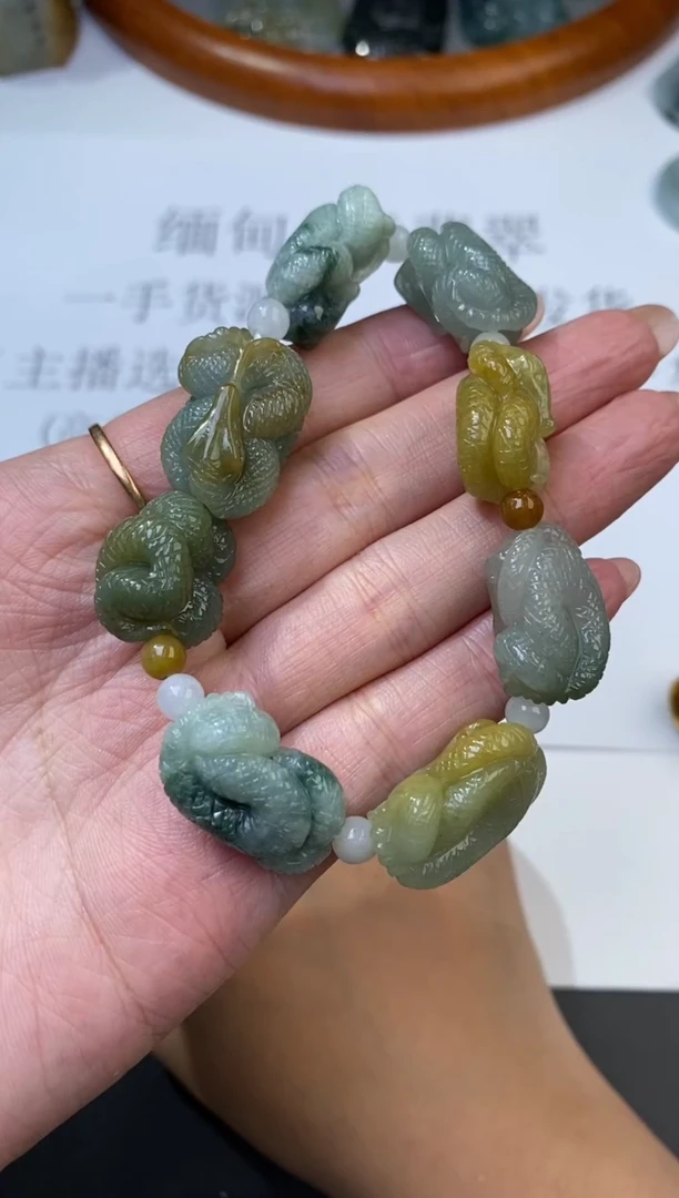 未镶嵌挂件翡翠305841   多人