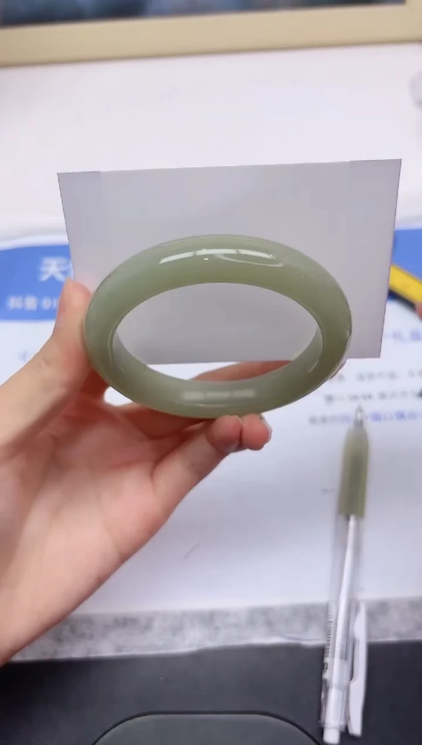 石英质玉手镯未镶嵌175-56.8