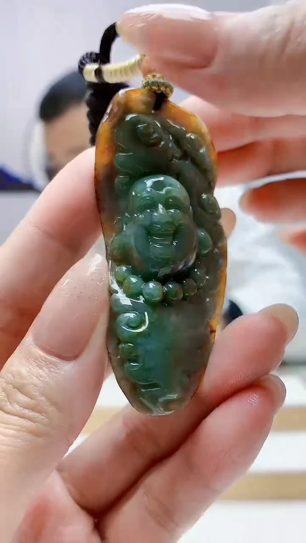 未镶嵌定制翡翠4898MM-毛货挂件44