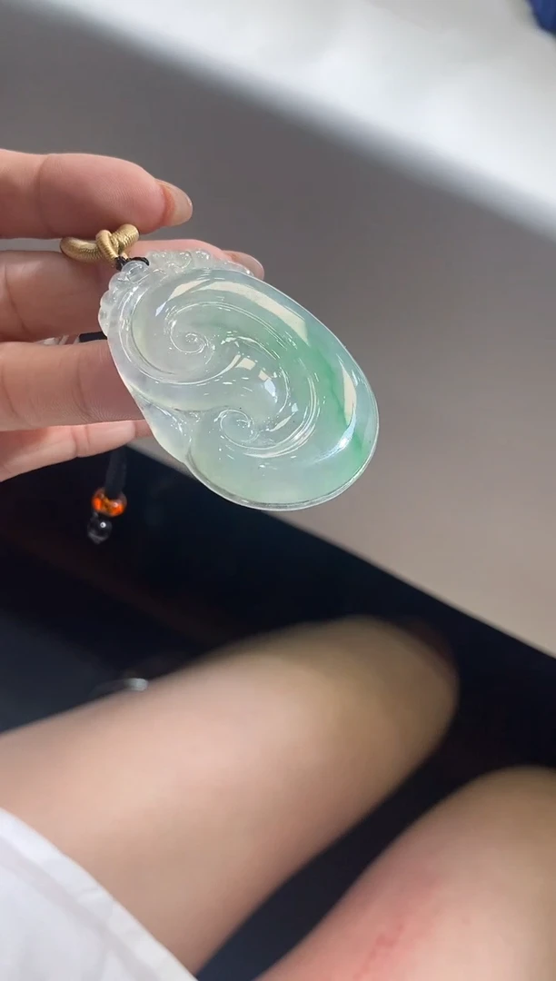 翡翠未镶嵌吊坠(不含链)如意