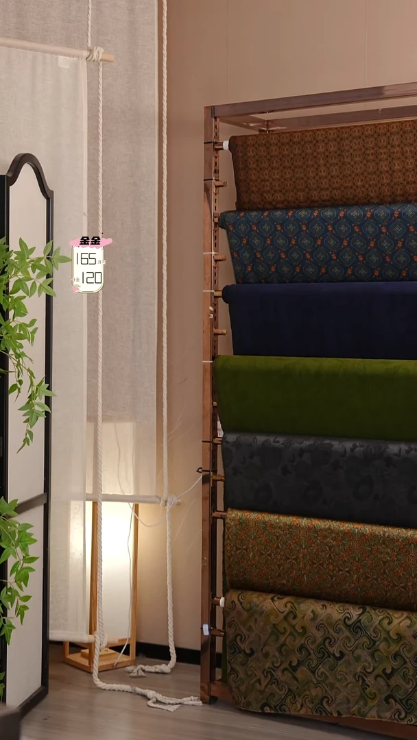 蚕丝公**妈男女士精纺羊绒袜各一盒，140弹力缎浅紫色45#3米