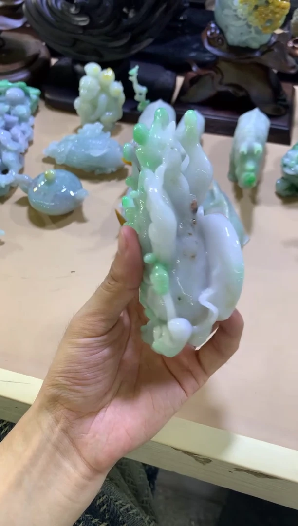 未镶嵌挂件翡翠落***情翡翠摆件