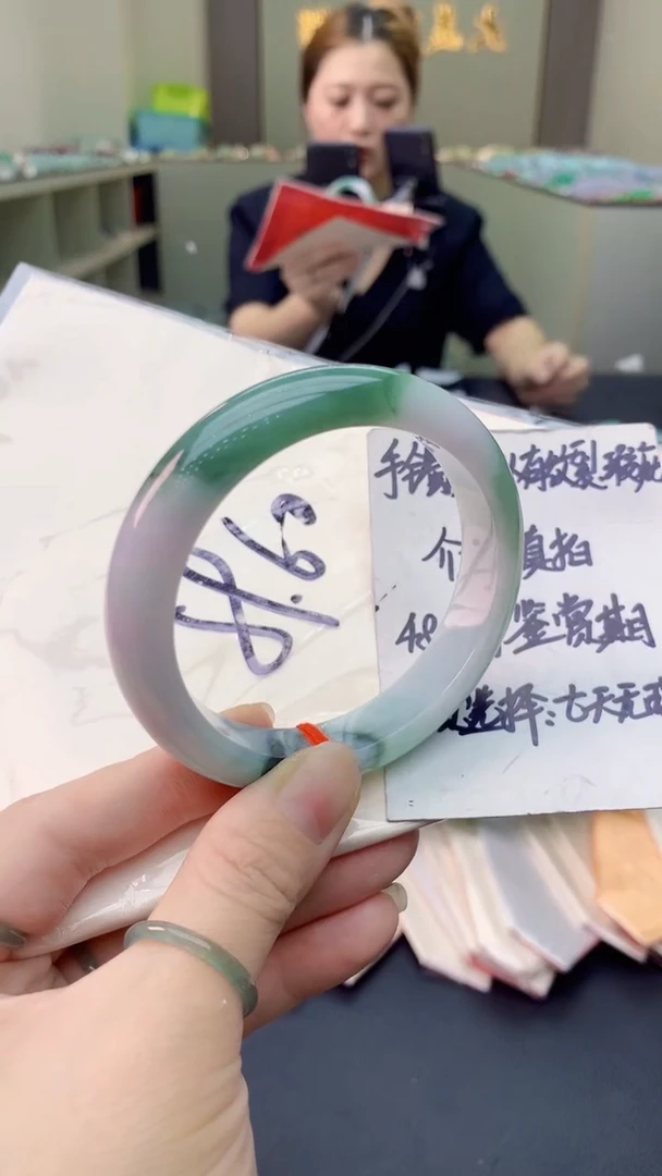 翡翠手镯未镶嵌0231187141