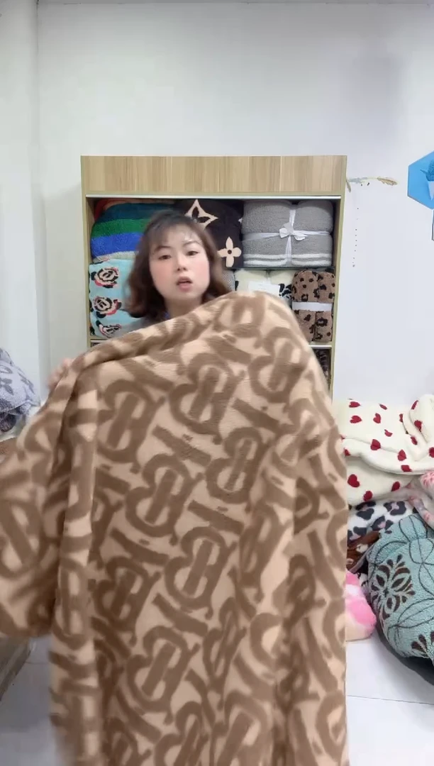 聚酯纤维1.5*2 卡其色字母双层