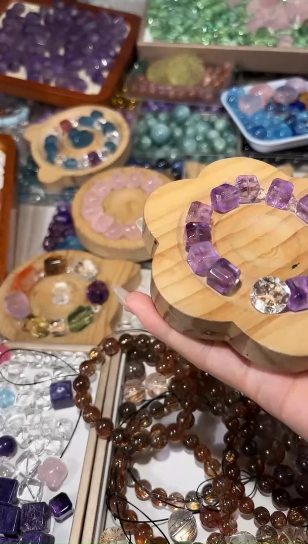 水晶手串未镶嵌紫水晶方糖一个卡约10