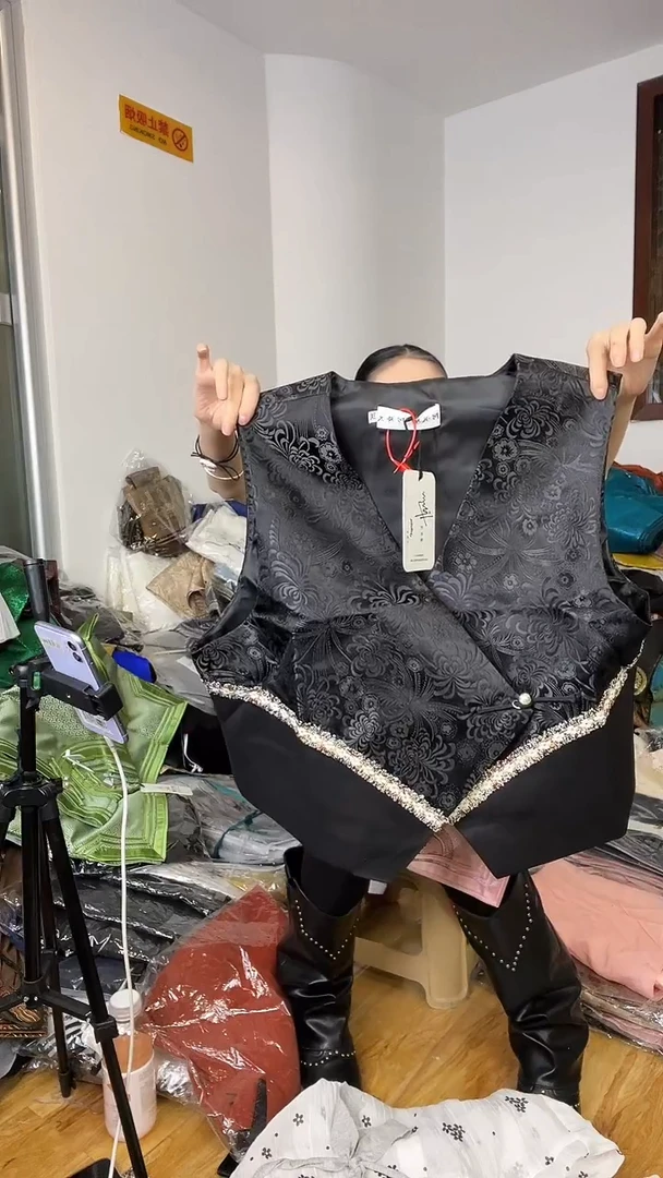 马甲   3XL   150斤