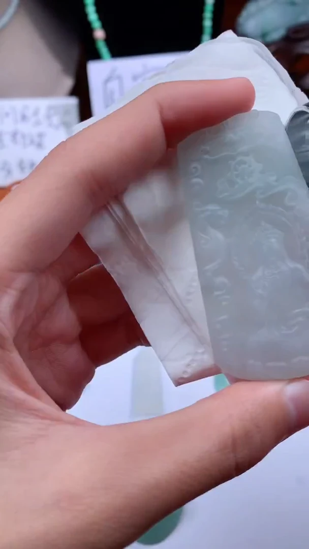 未镶嵌定制翡翠