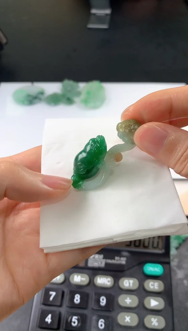 未镶嵌定制翡翠珀**画毛货抛光