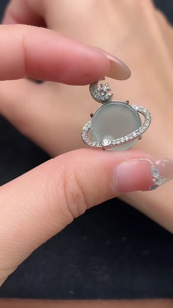 颈饰未镶嵌翡翠赠皮绳