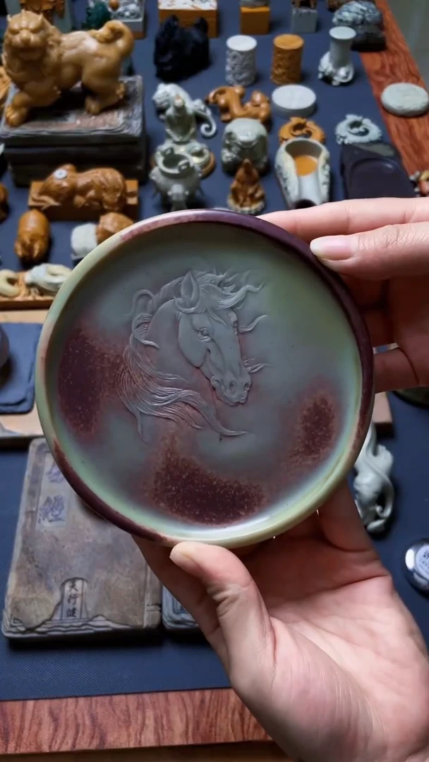 14公分紫袍玉带一马当先壶承