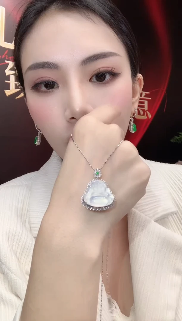 吊坠(不含链)18K金镶嵌翡翠C3