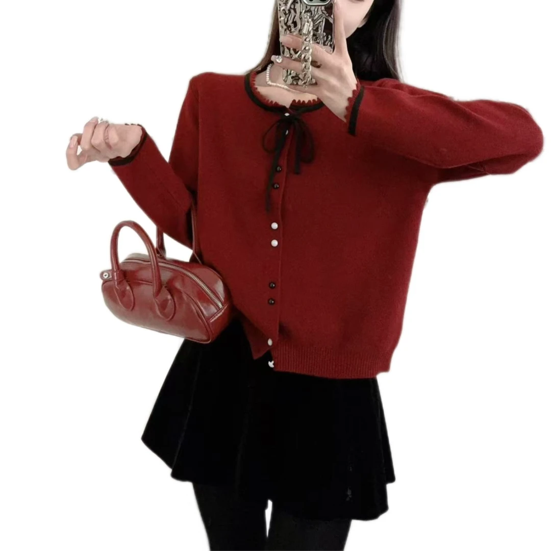 圆领双色扣蝴蝶结针织开衫女款长袖开衫洋气减龄毛衣外套