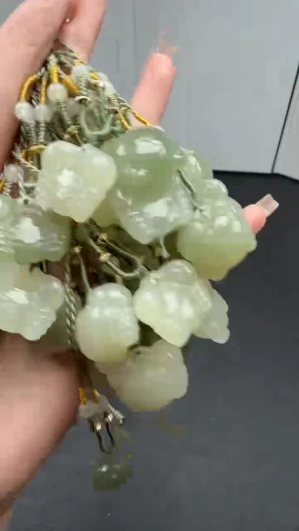 和田玉未镶嵌颈饰f096吊坠多样性发其一