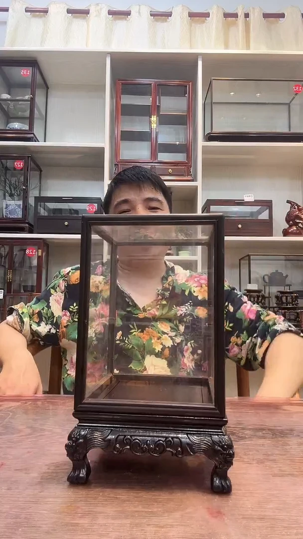 东非黑黄檀（紫光檀）特****宝12.5*12.5*17虎脚玻璃罩390