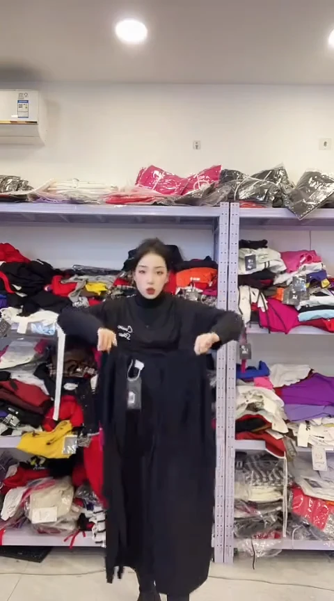 闪电购精品女装 26 L