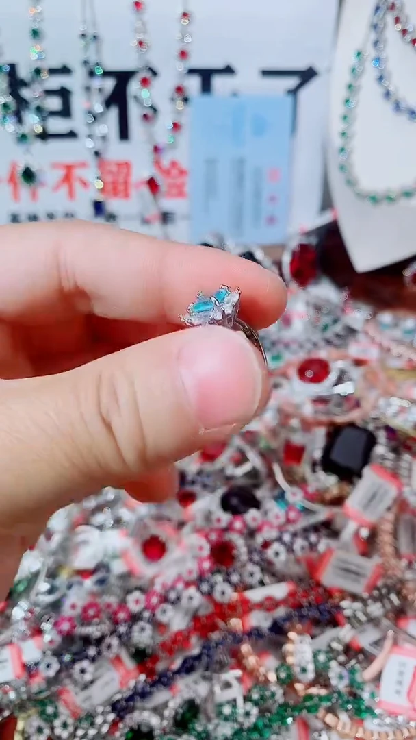 未镶嵌戒指托帕石托帕石