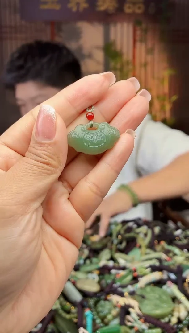 颈饰未镶嵌和田玉多样性发货拍一发一