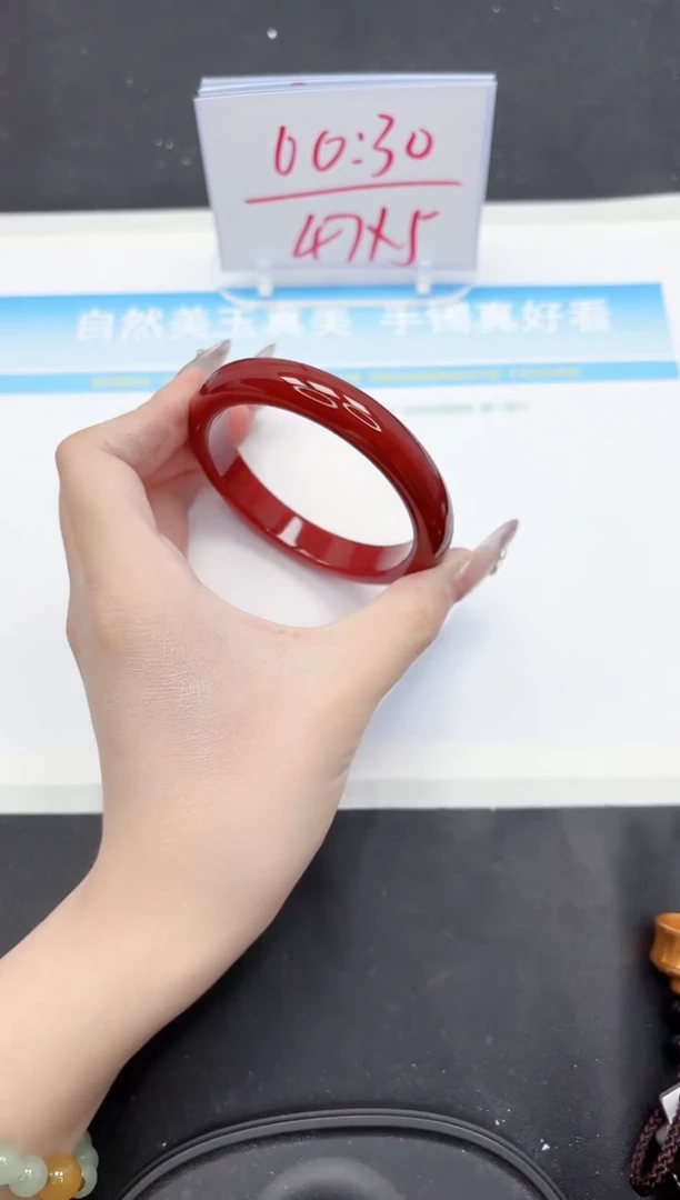 【闪购商品】石英质玉手镯未镶嵌127-58.5