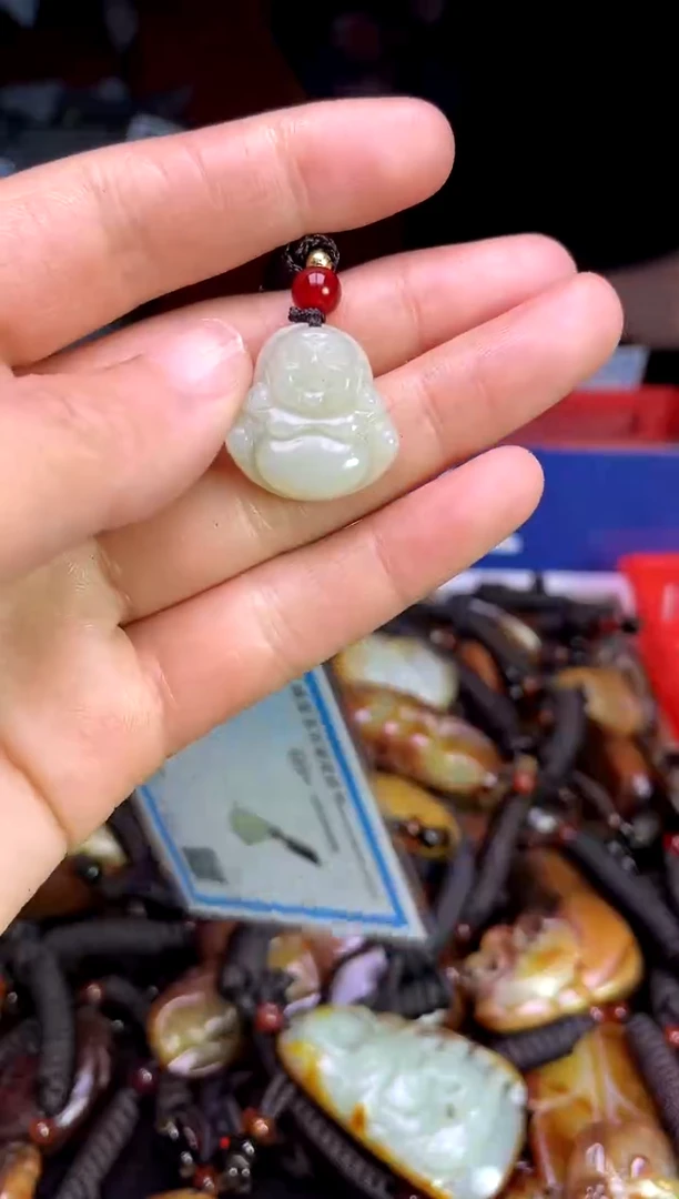 【闪购商品】和田玉未镶嵌颈饰1