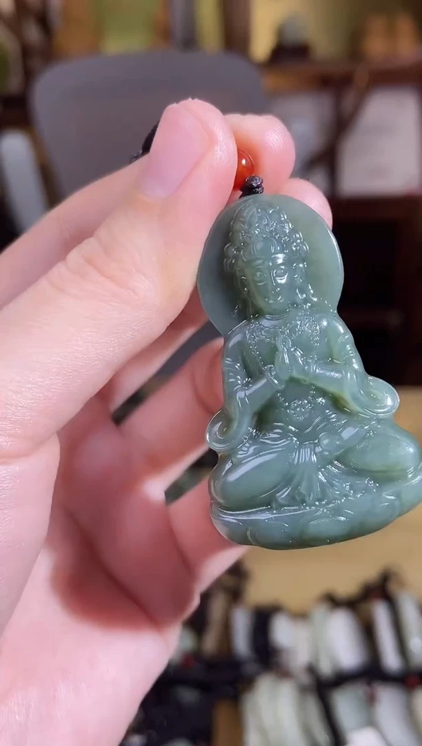 颈饰未镶嵌和田玉1